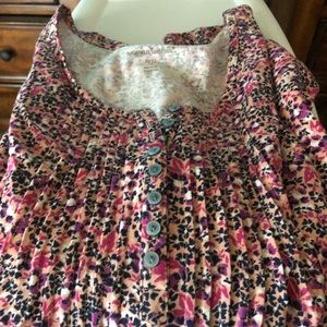 Pleat front button Women’s size blouse